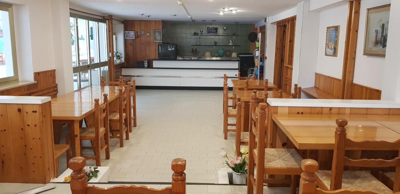 Hotel Chic Cattolica Esterno foto