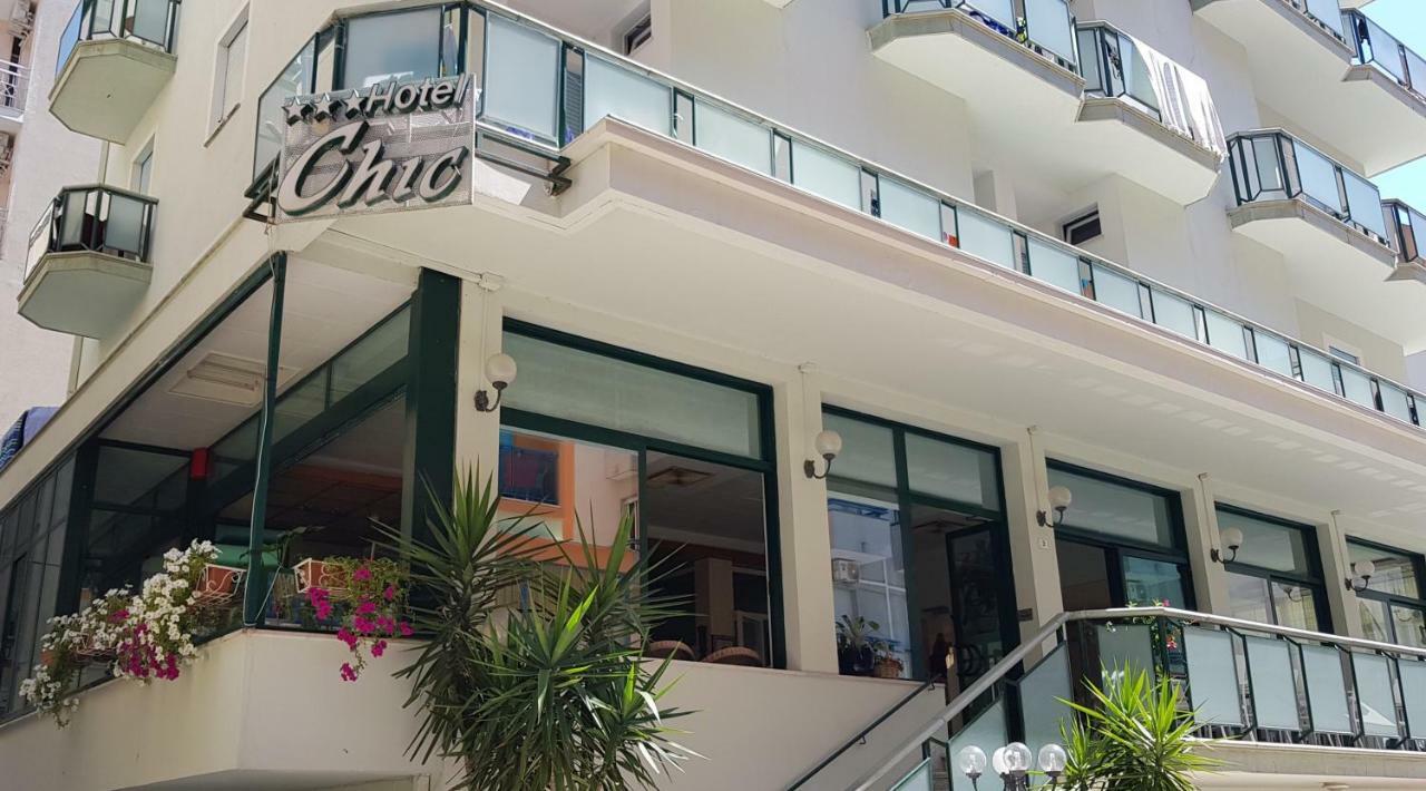 Hotel Chic Cattolica Esterno foto