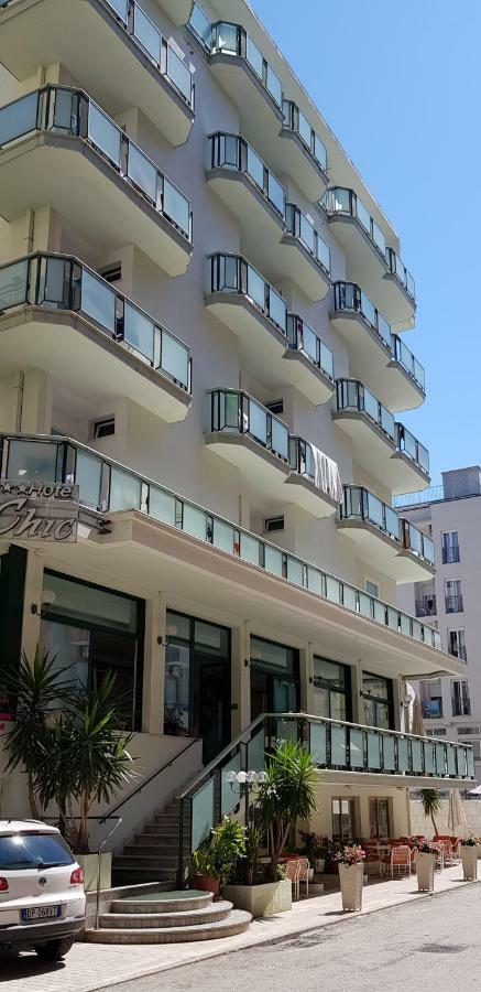 Hotel Chic Cattolica Esterno foto